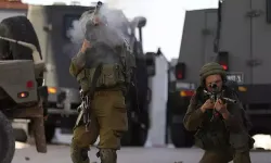 İsrail askerleri Cenin'de silahsız bir genci şehit etti