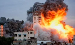 İşgalci İsrail ordusu, Filistinlilerin sığındığı okulu bombaladı!