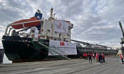 Gazze'ye insani yardım malzemesi taşıyan üçüncü gemi Mersin'den uğurlandı