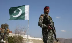 Pakistan ordusu: Belucistan Kurtuluş Cephesi ve Belucistan Kurtuluş Ordusu'nun sığınakları vuruldu