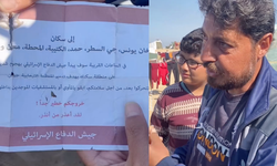 Gazzeli adam İsrail'in dağıttığı broşürü saklıyor: "Gelirlerse bunu göstereceğim!"