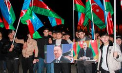 Azerbaycan'da İlham Aliyev'in cumhurbaşkanı seçimindeki zaferi kutlanıyor