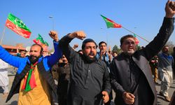 Pakistan'da seçimde hile iddiasıyla siyasi protesto
