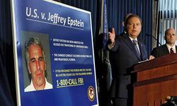 FBI, milyarder Epstein'ın fuhuş ağına engel olmamakla suçlanıyor