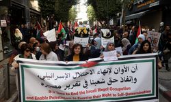 Batı Şeria, İsrail'in Gazze saldırılarını ve "aç bırakma" politikasını protesto etti