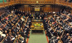 İngiltere Parlamentosu, Gazze'de "acil insani ateşkes" çağrısı yapan önergeyi kabul etti