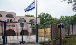 İsrail'in Washington Büyükelçiliği önünde bir kişi kendini yaktı