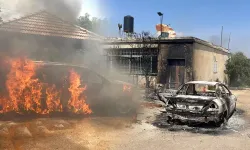 Yahudi işgalciler Filistinlilere ait ev, araç ve ahırı ateşe verdi