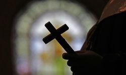 Çocuklara cinsel istismarda bulunan Katolik rahibe hapis cezası