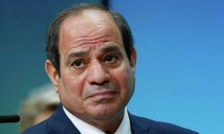 Sisi, Gazze için "yoğun çaba" ile ateşkes peşinde olduklarını belirtti