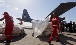 Mısır ve BAE, Gazze'ye dokuzuncu kez havadan yardım ulaştırdı