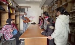 Gazze'de çocuklar müzik eğitimiyle savaş korkusunu yenmeye çalışıyor