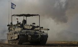 İsrail’e ait onlarca tank "aniden" Han Yunus’un batısına girdi