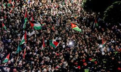 Ürdün'de Gazze gösterisinde İsrail Büyükelçiliği kapatma çağrısı yapıldı