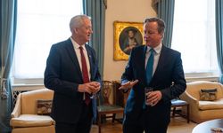İngiltere Dışişleri Bakanı Cameron, İsrail Savaş Kabinesi Üyesi Gantz'la görüştü
