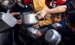 Gazze'de açlık ve ilaç eksikliği nedeniyle ölenlerin sayısı 30'a çıktı