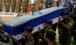 İsrail ordusu, Gazze'de bir askerinin öldürüldüğünü, 13’ünün de yaralandığını duyurdu