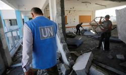 İsrail, Nusayrat'daki BM okulunu tekrar bombaladı