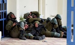 Acemi İsrail ordusu, kendi askerlerini öldürmeye devam ediyor
