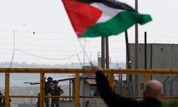 Filistinli siyasetçi: İsrail hapishanelerinde savaş başladı