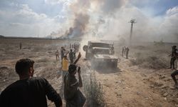 Gazze'de İsrail güçleri ile Filistinli gruplar arasında şiddetli çatışmalar devam ediyor