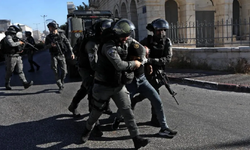İsrail ordusu, Batı Şeria'daki baskınlarda 11 Filistinliyi gözaltına aldı