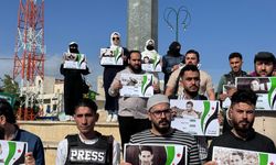 İdlib'de gazeteciler Dünya Basın Özgürlüğü Günü'nde gösteri düzenledi