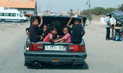 UNRWA: Refah'tan 300 bin kişinin göç ettiği tahmin ediliyor