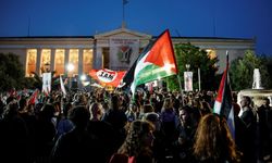 İngiltere'de öğrencilerin Filistin'e destek gösterileri sürüyor