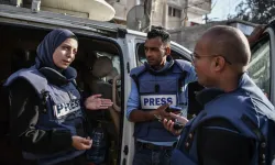 Filistinli gazeteciler, hayatları pahasına gerçekleri aktarmaya devam ediyor