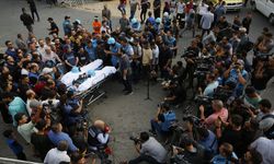 İsrail, Gazze Şeridi'nde biri kadın dört gazeteciyi daha katletti!