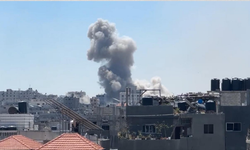 İsrail'in Gazze'deki hava saldırısında 2 Sağlık Bakanlığı çalışanı öldü