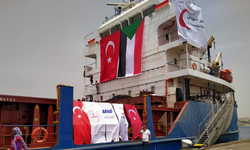 Türkiye, insani krizin pençesindeki Sudan'a yardımlarını sürdürecek