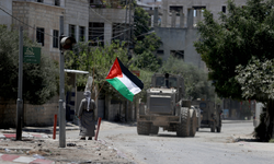 İsrail ordusu, Tulkerim kampından geride "büyük bir yıkım" bırakarak çekildi