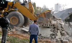 Soykırımcı İsrail, Batı Şeria'da aynı gün içinde bir evi daha yıktı