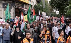 Batı Şeria'nın çeşitli yerlerinde İsrail'in soykırım saldırıları protesto edildi