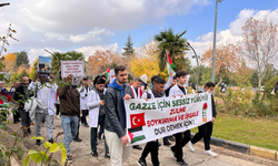 Gaziantep'te üniversitelilerden sessiz yürüyüşle Filistin'e destek