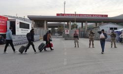 Suriyelilerin Hatay'daki sınır kapılarından ülkelerine dönüşü sürüyor