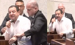 İsrailli Arap milletvekili Ayman Odeh, Gazze eleştirisi nedeniyle Knesset'ten çıkarıldı