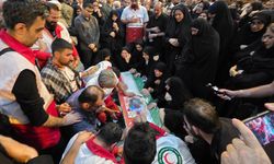İran: İsrail, Tahran'da bir hastaneyi vurdu
