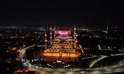 15 Temmuz destanı: 90 bin camiden sela sesi yükseldi