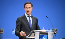 Rutte: Hava savunma sistemi sayısını beş kat artırmalıyız