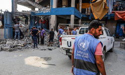UNRWA: İsrail 6 bin yardım tırını sınırda bekletiyor
