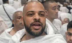 Kabe'de mucize: 21 yıl sonra ilk kez konuştu