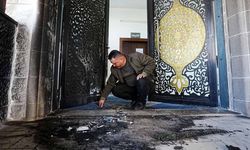 Nablus'ta cami kundaklandı: Hamas'tan sert tepki