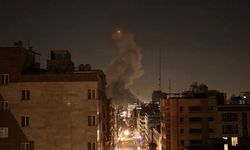 İran'da büyük yıkım: 2000 hedef vuruldu, 7 komutan öldü!