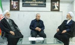 İran Geçici Liderlik Konseyi 2. toplantısını yaptı