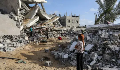 İsrail'den Refah'ta iki eve saldırı: 16'sı çocuk 24 Filistinli şehit!