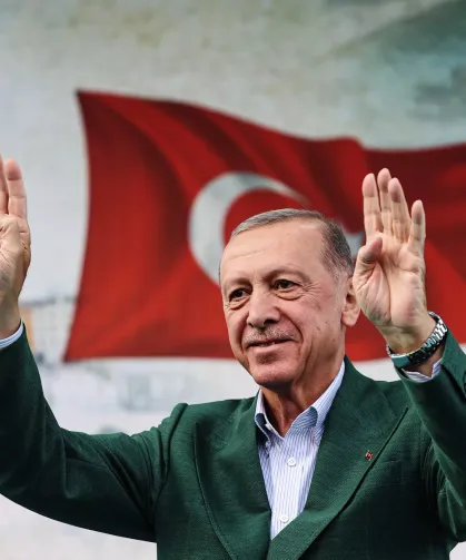 Erdoğan'dan kritik uyarı: Bölge kan gölüne dönmeden durun