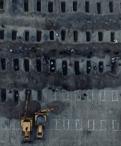 İran: Saldırıda ölen 165 kız için toplu mezar